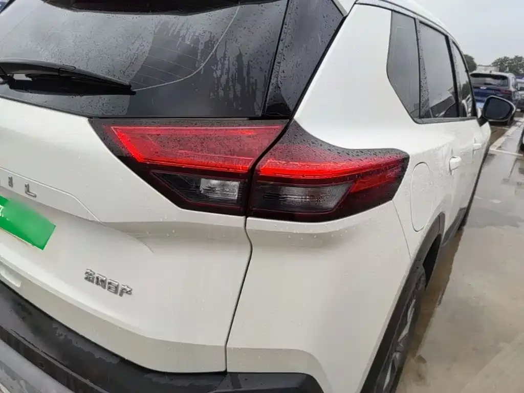Nissan X-Trail — фото 10