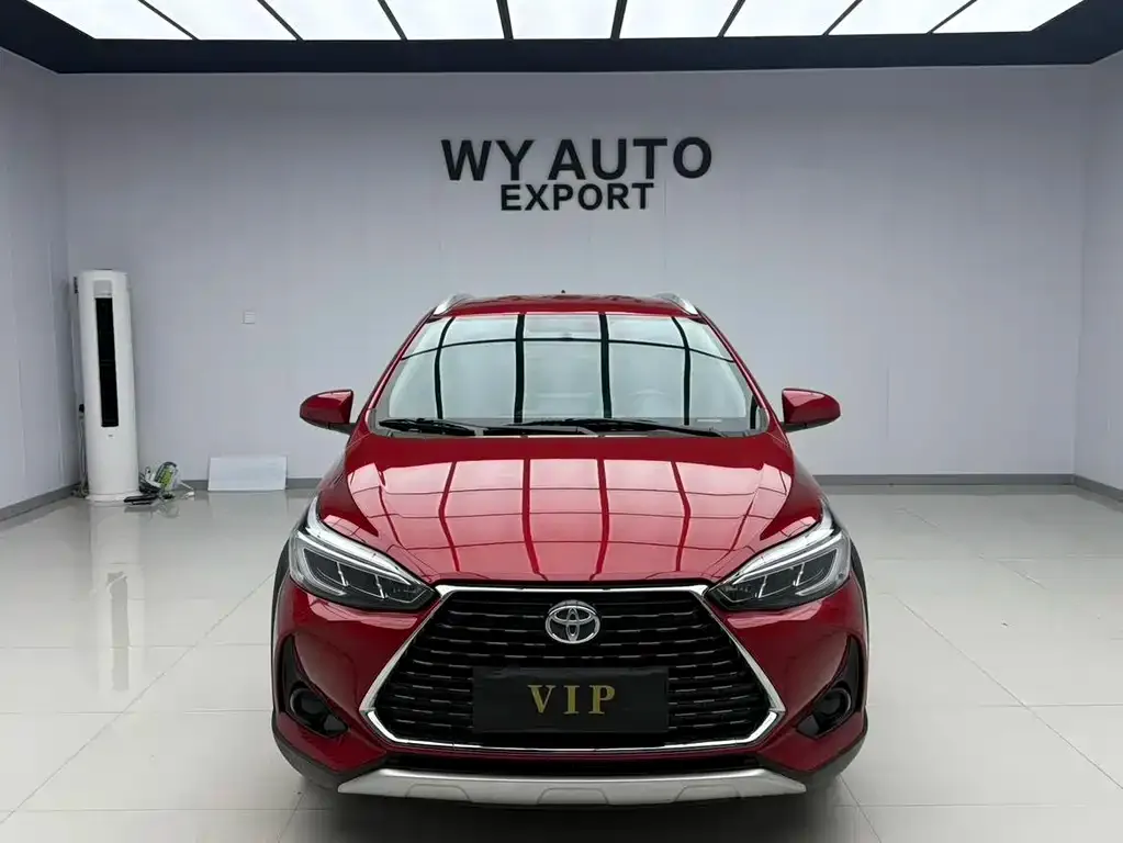Toyota Yaris L — фото 3