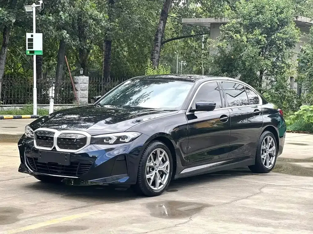 BMW i3 — фото 1
