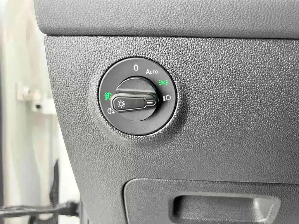 Volkswagen Tharu — фото 10
