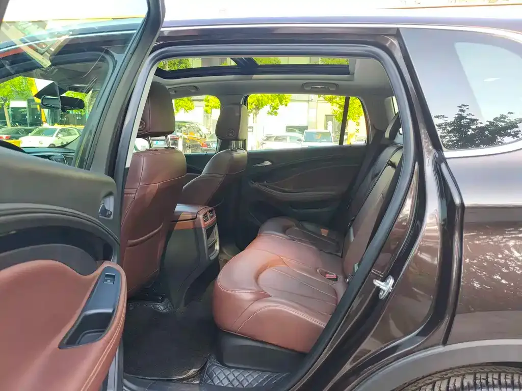 Buick Envision Plus — фото 2
