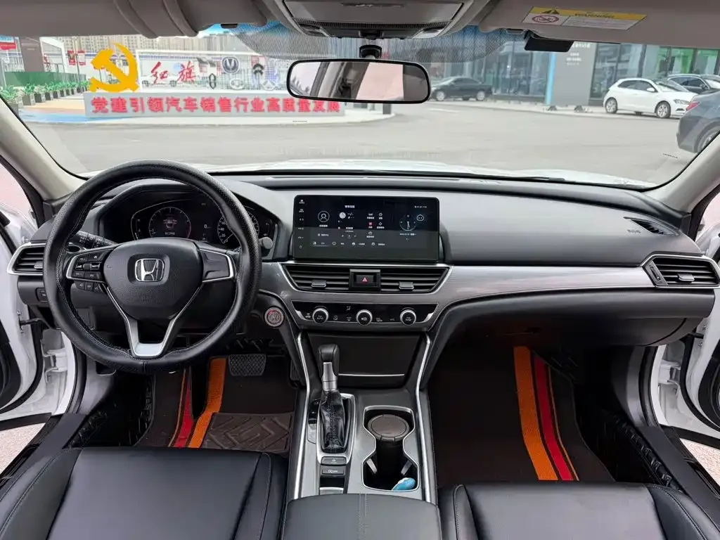 Honda Accord — фото 5