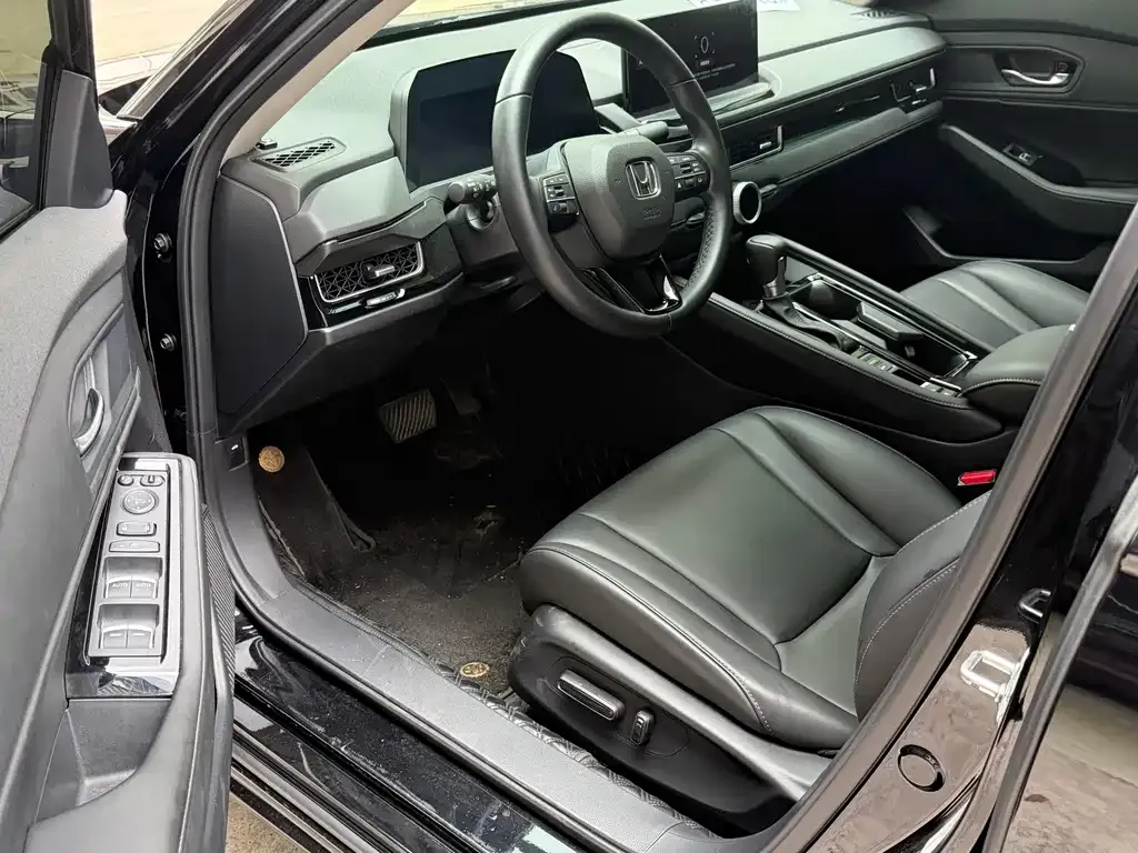 Honda Inspire — фото 10