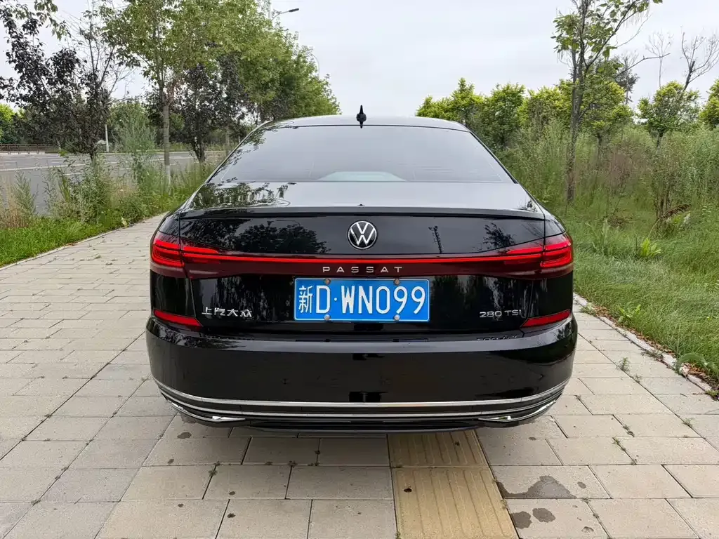 Volkswagen Passat — фото 7