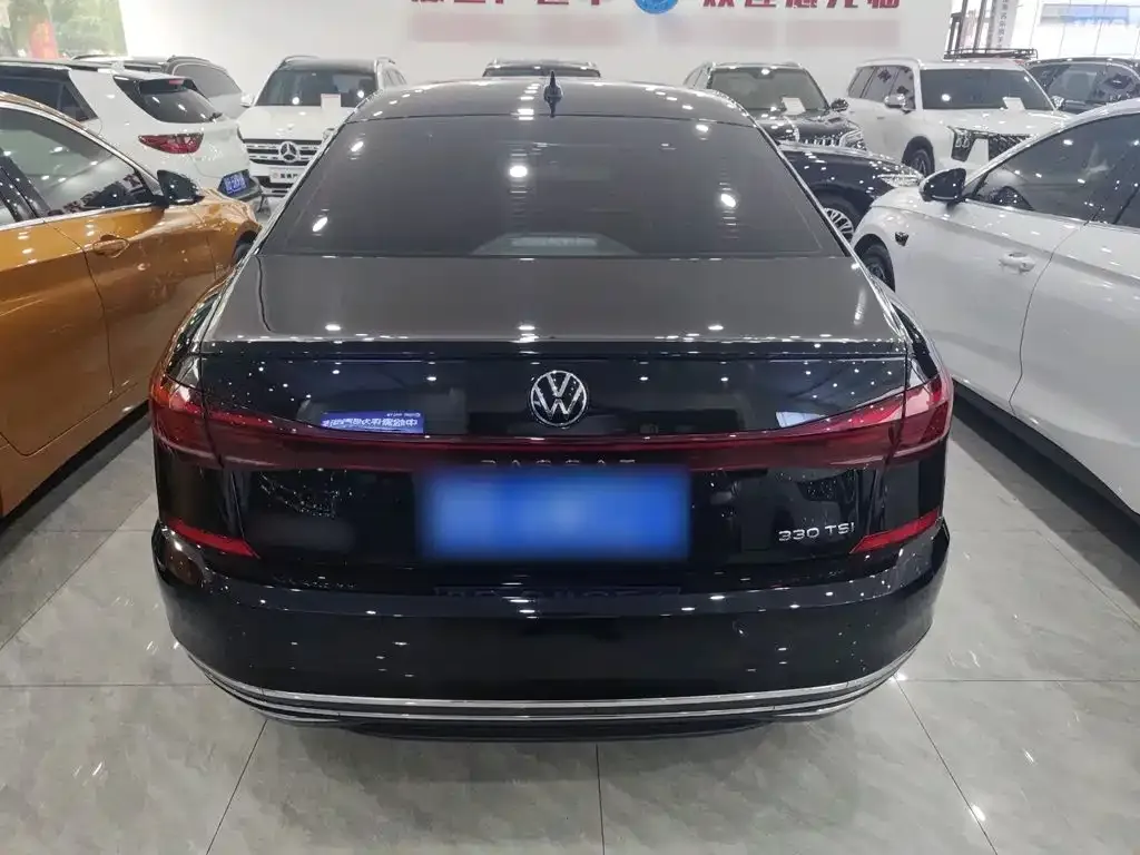 Volkswagen Passat — фото 7