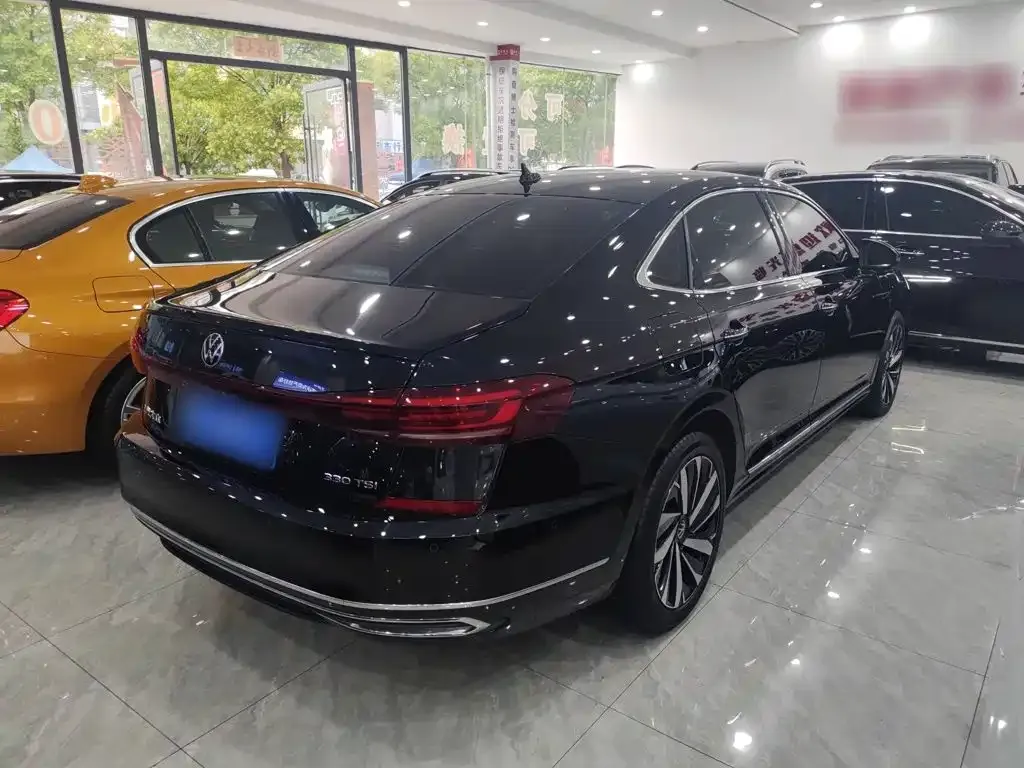 Volkswagen Passat — фото 9