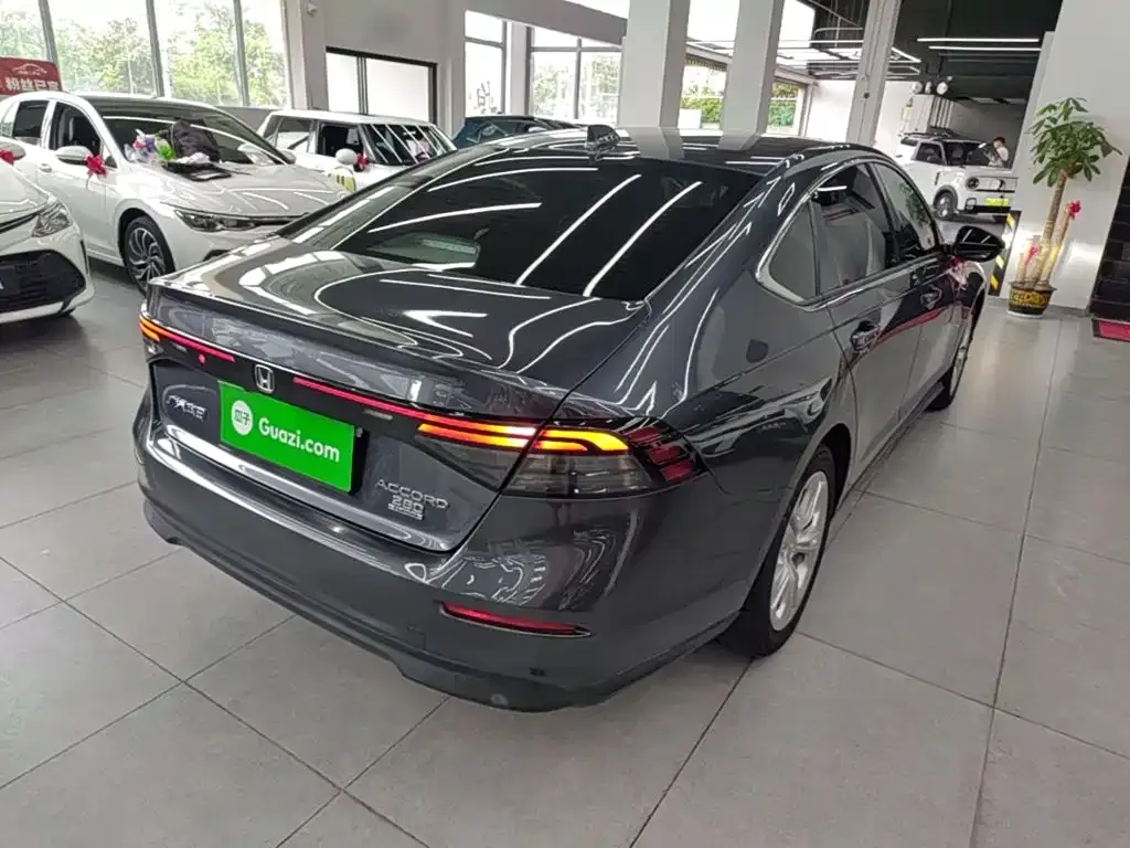 Honda Accord — фото 5