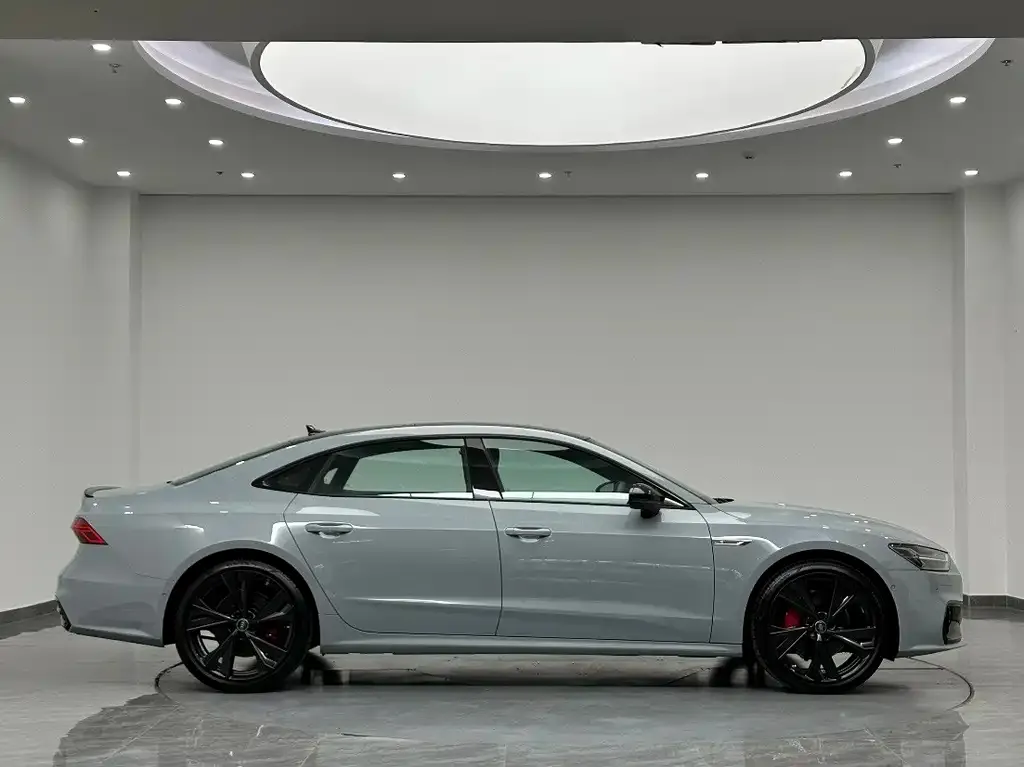Audi A7L — фото 7