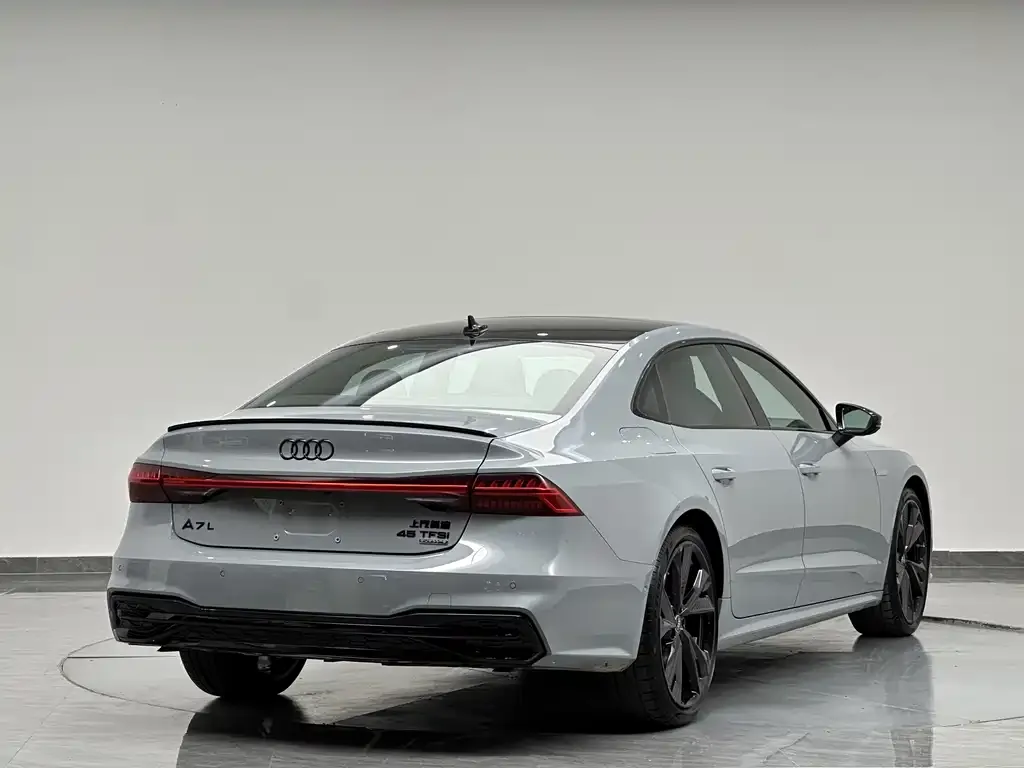 Audi A7L — фото 3