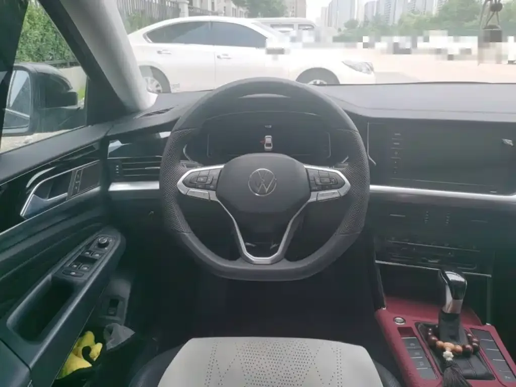 Volkswagen Passat — фото 9