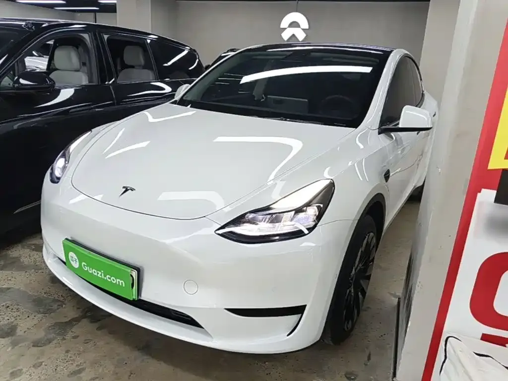 Tesla Model Y — фото 8