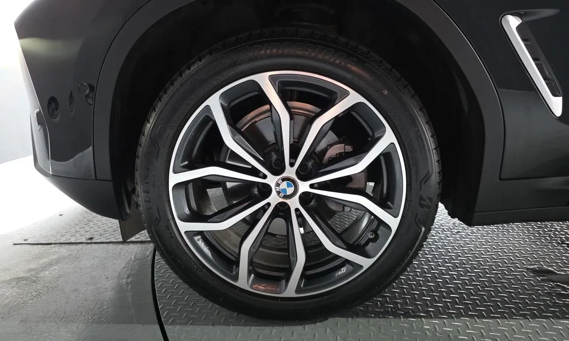 BMW X4 — фото 10