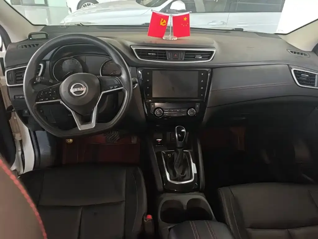 Nissan Qashqai — фото 2