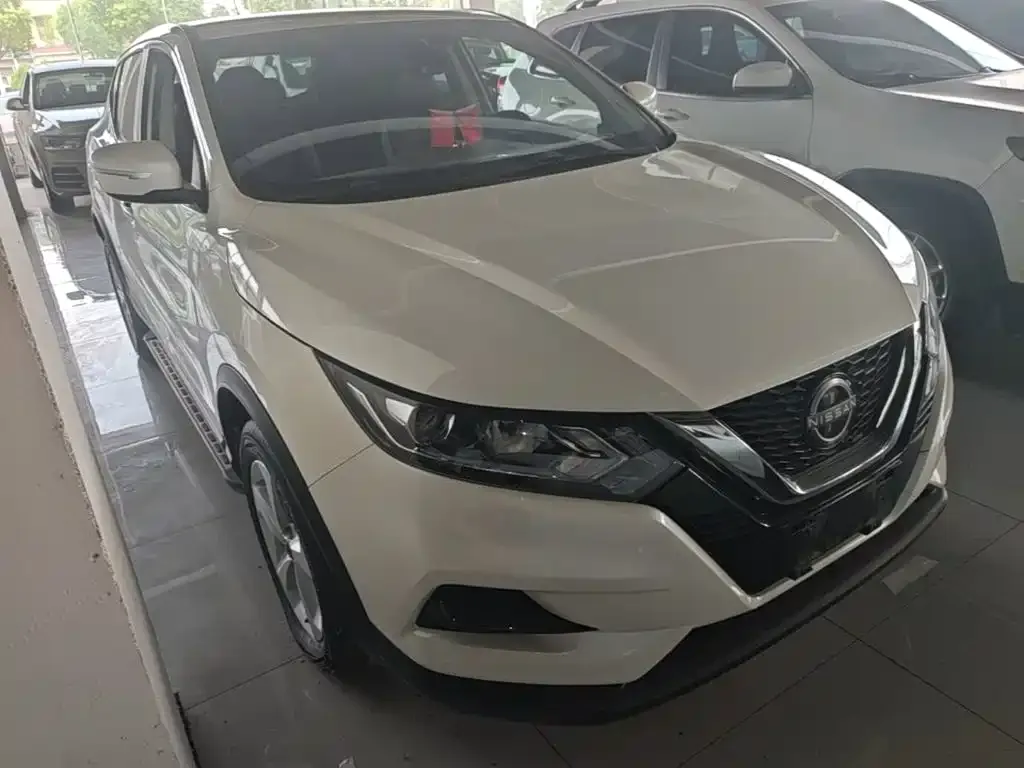 Nissan Qashqai — фото 8
