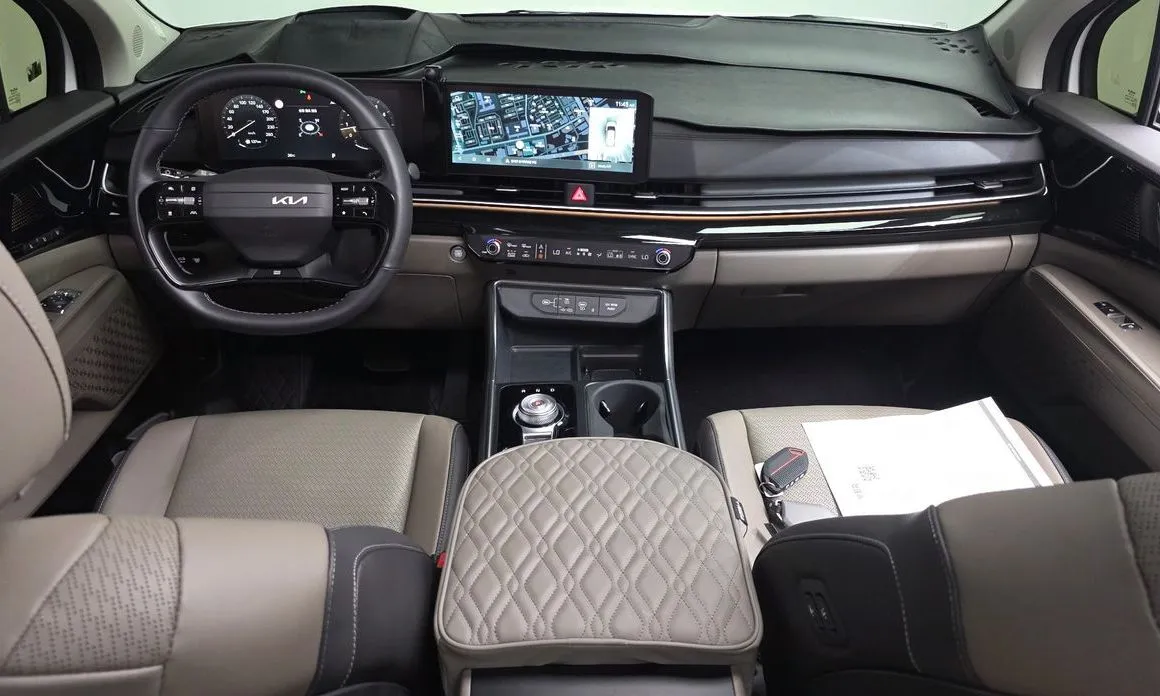 Kia Carnival — фото 10