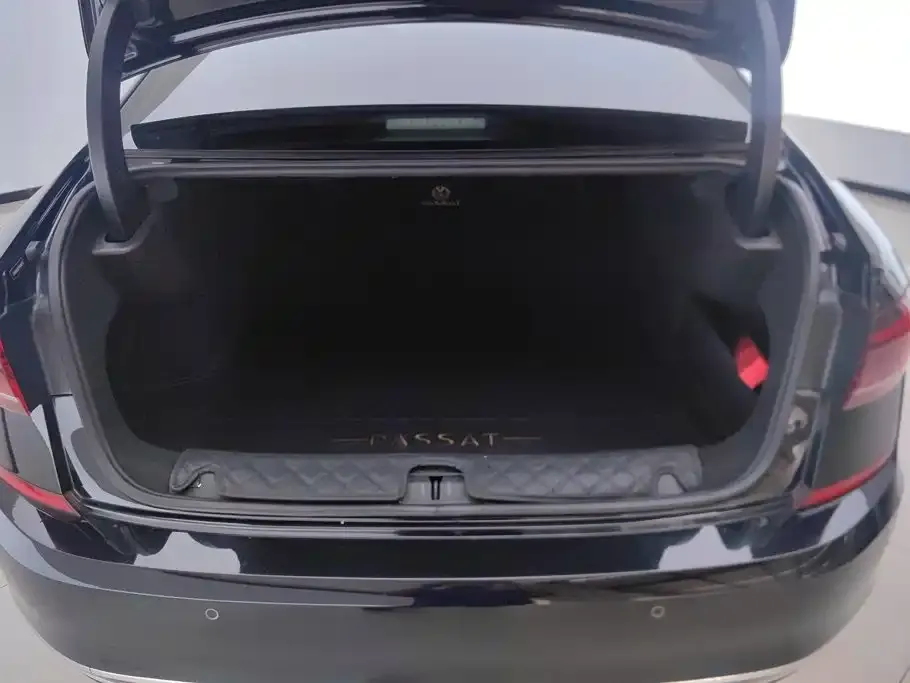 Volkswagen Passat — фото 4