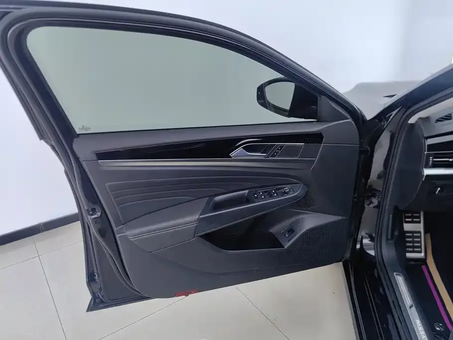 Volkswagen Passat — фото 5