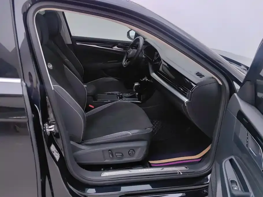 Volkswagen Passat — фото 10
