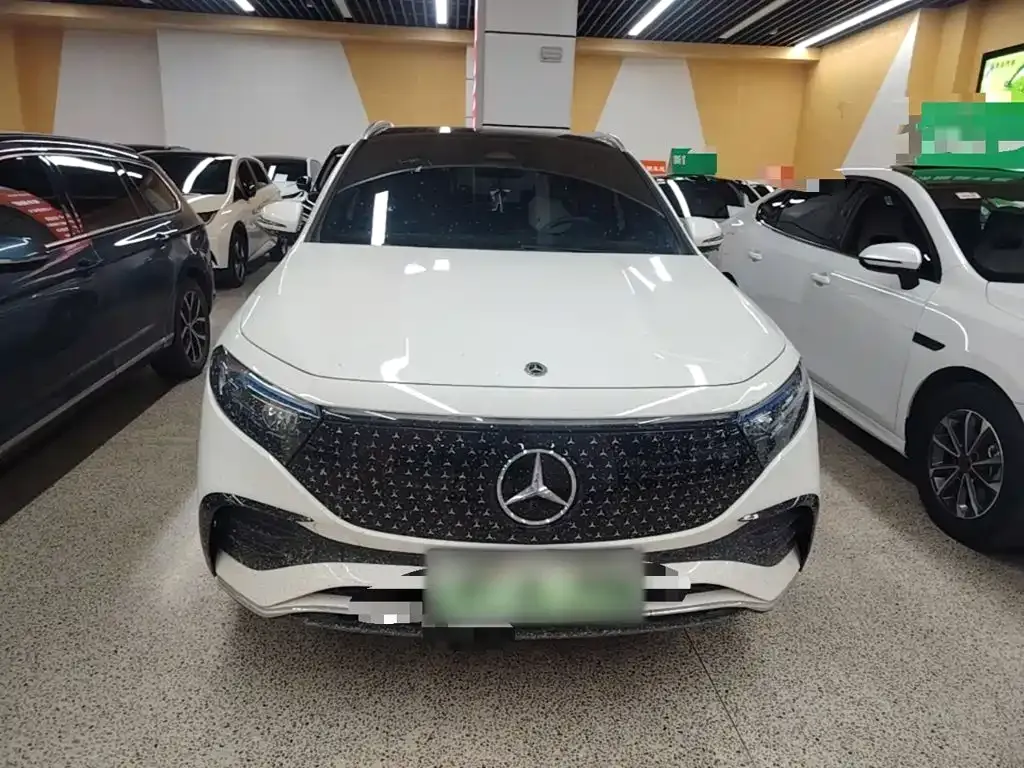 Mercedes-Benz EQA — фото 10