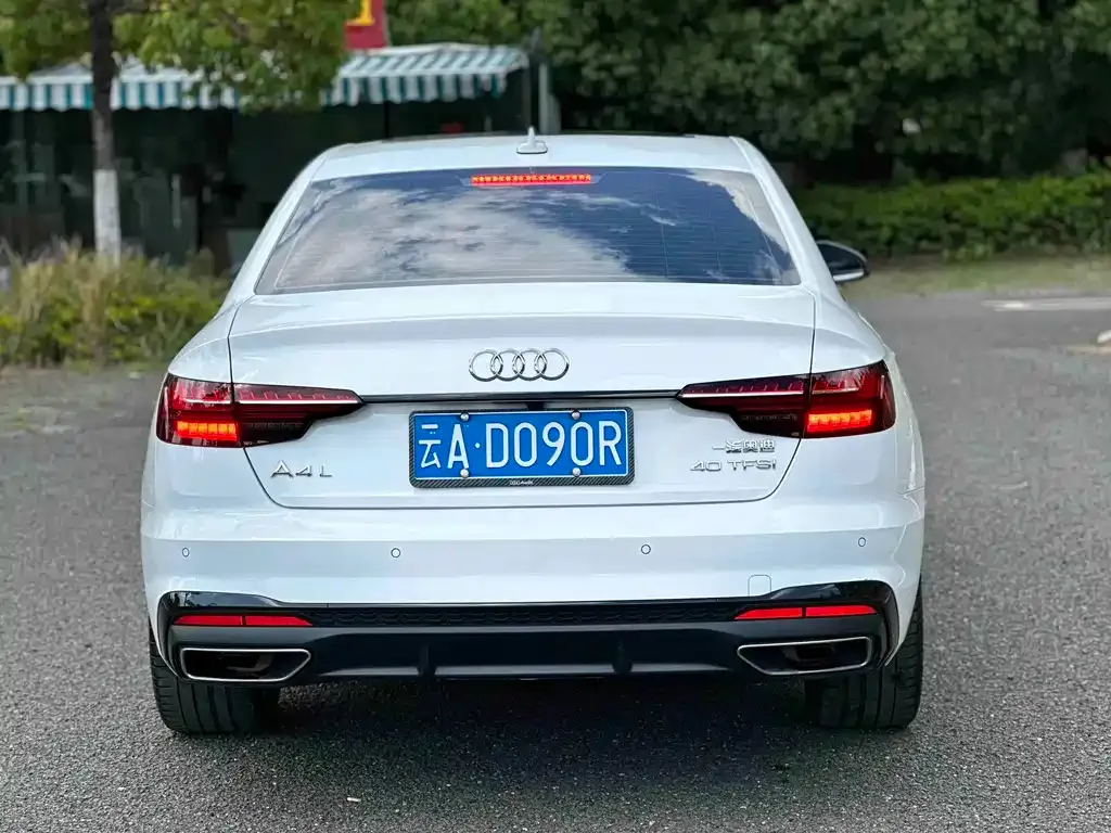 Audi A4L — фото 4