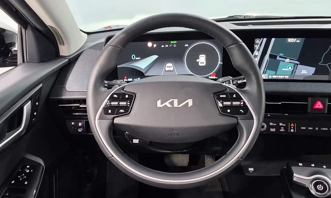 Kia EV6 — фото 8
