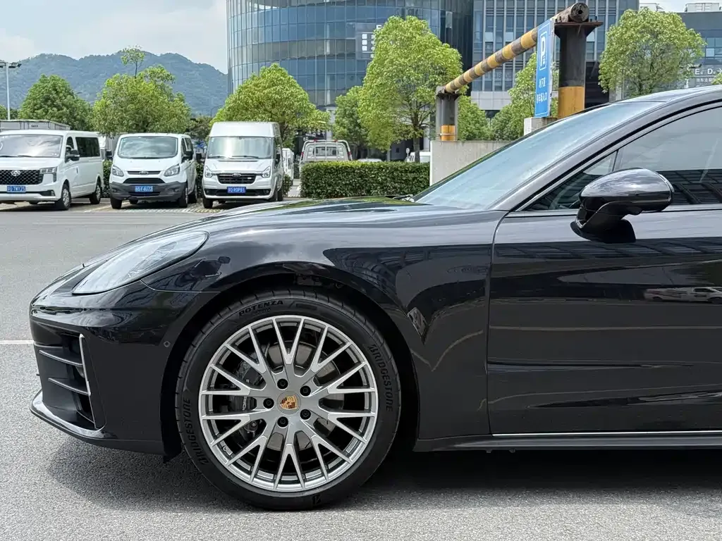 Porsche Panamera — фото 6