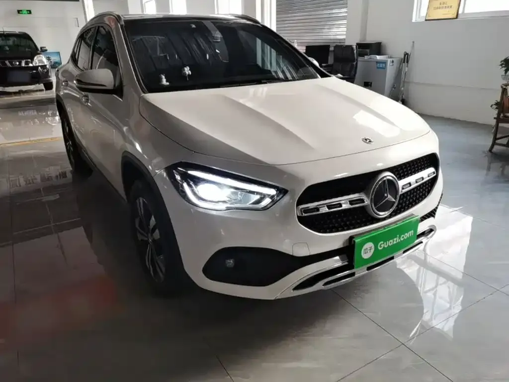 Mercedes-Benz GLA — фото 9