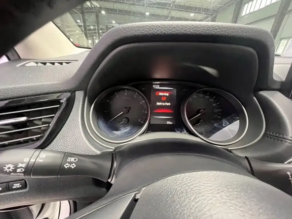 Nissan Qashqai — фото 10