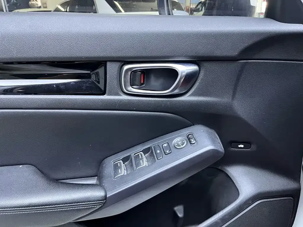Honda Civic — фото 10