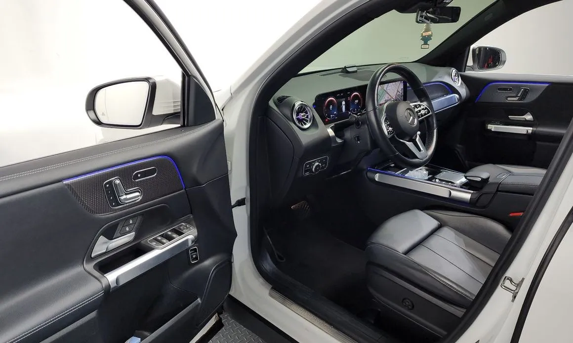 Mercedes-Benz GLB-Class — фото 10