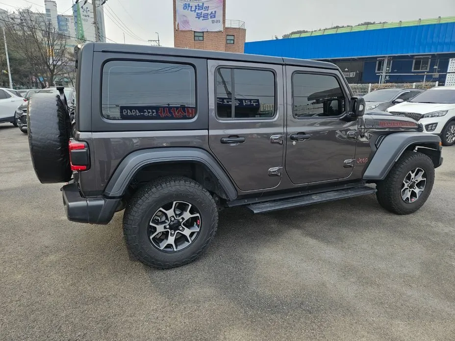 Jeep Wrangler — фото 5
