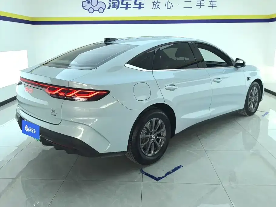 BYD Qin L — фото 6