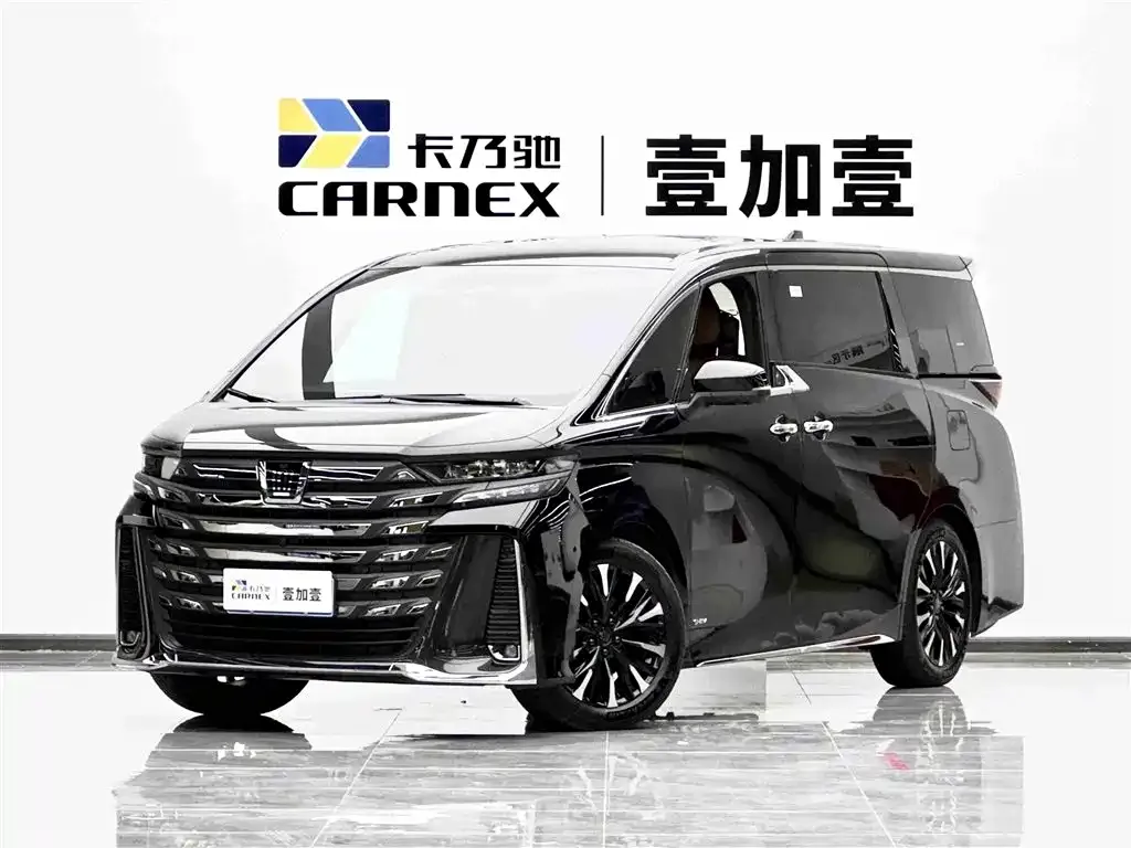 Toyota Vellfire — фото 1