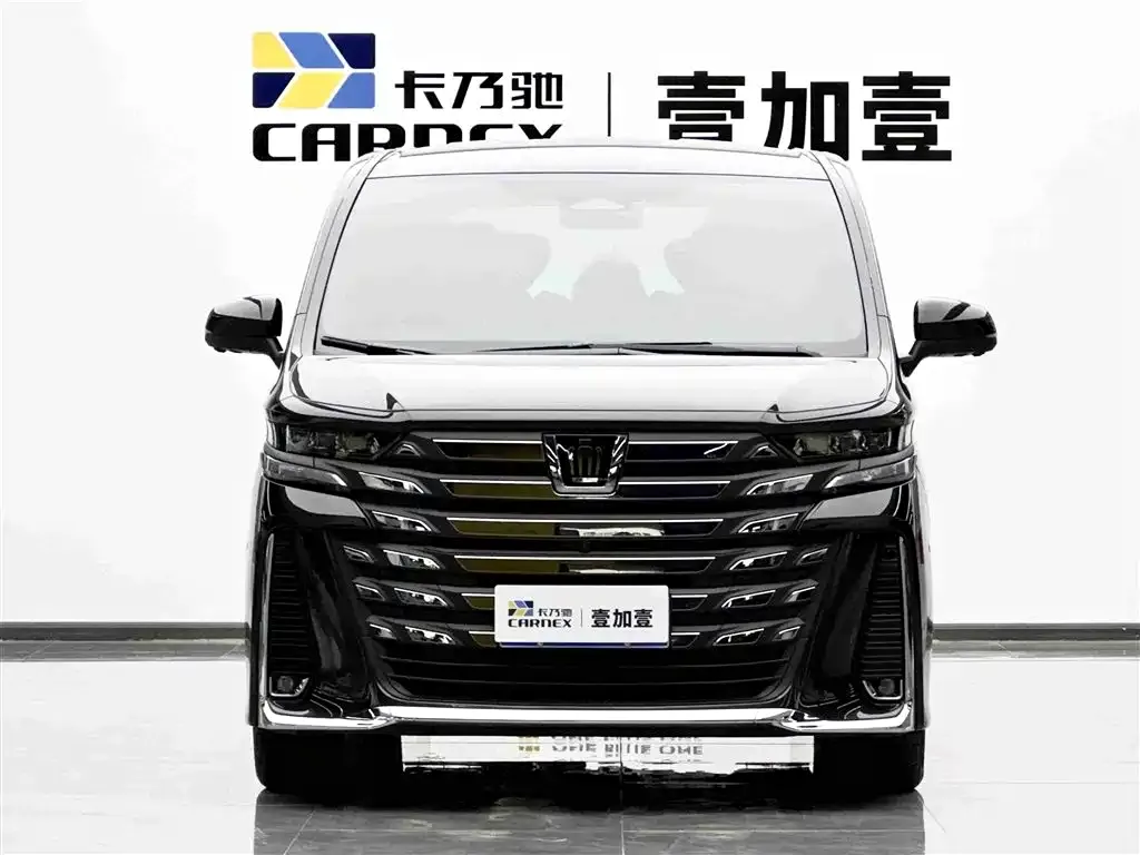 Toyota Vellfire — фото 3