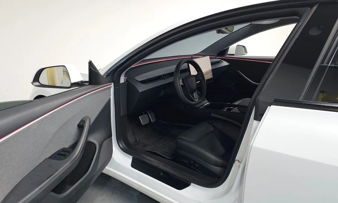 Tesla Model 3 — фото 5