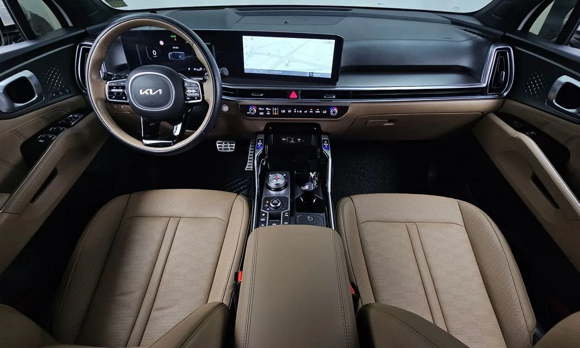 Kia Sorento — фото 10