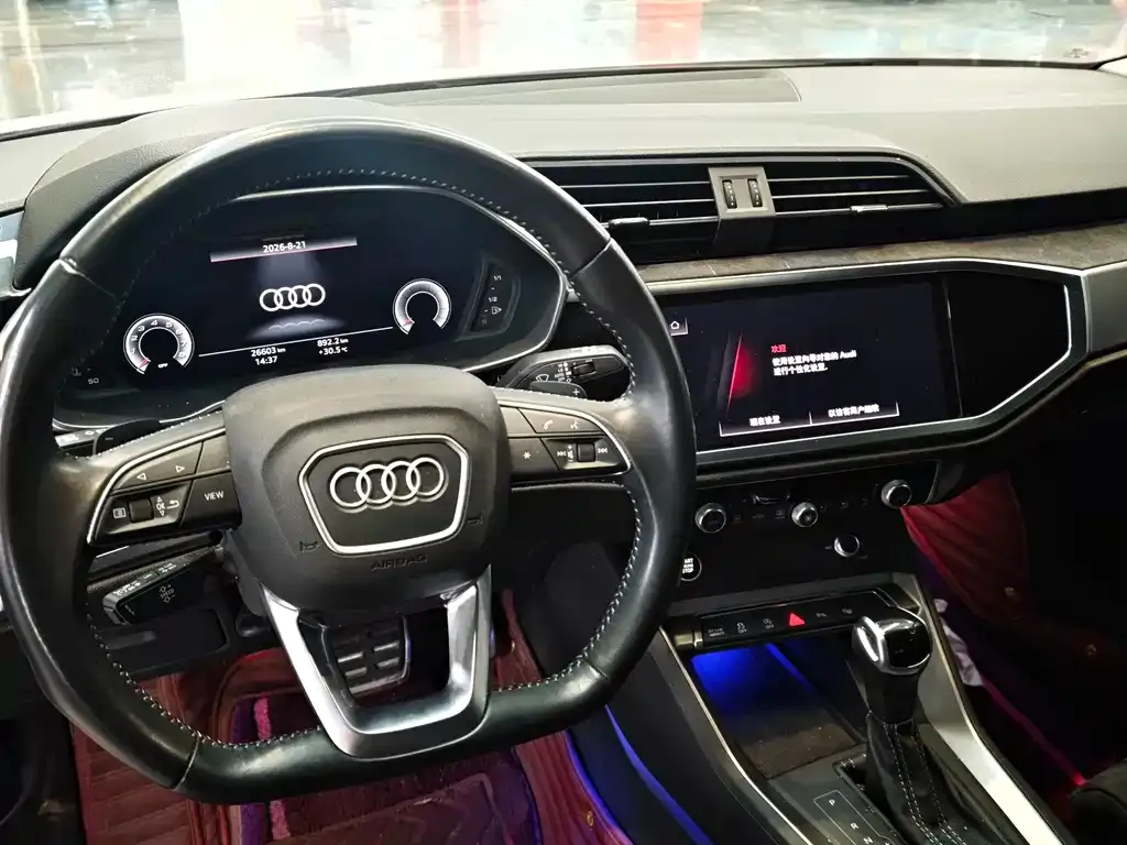Audi Q3 — фото 6