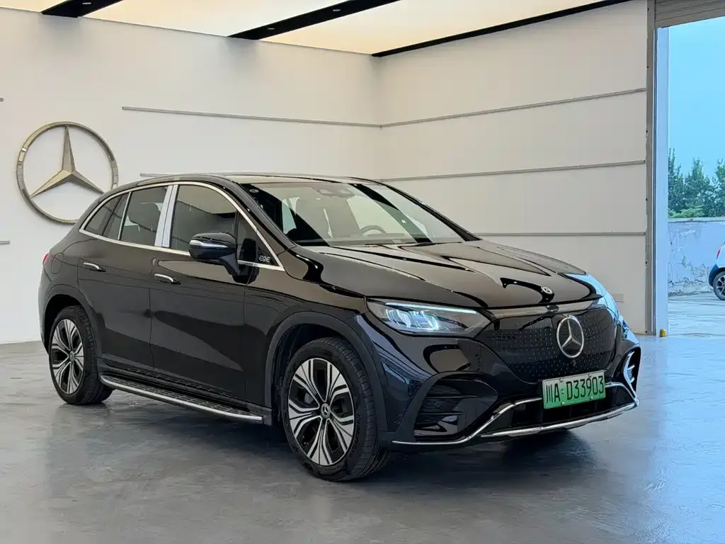 Mercedes-Benz EQE SUV — фото 7