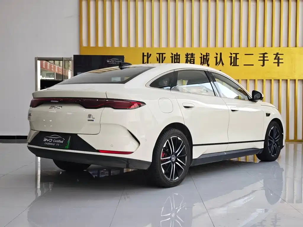 BYD Qin L — фото 9