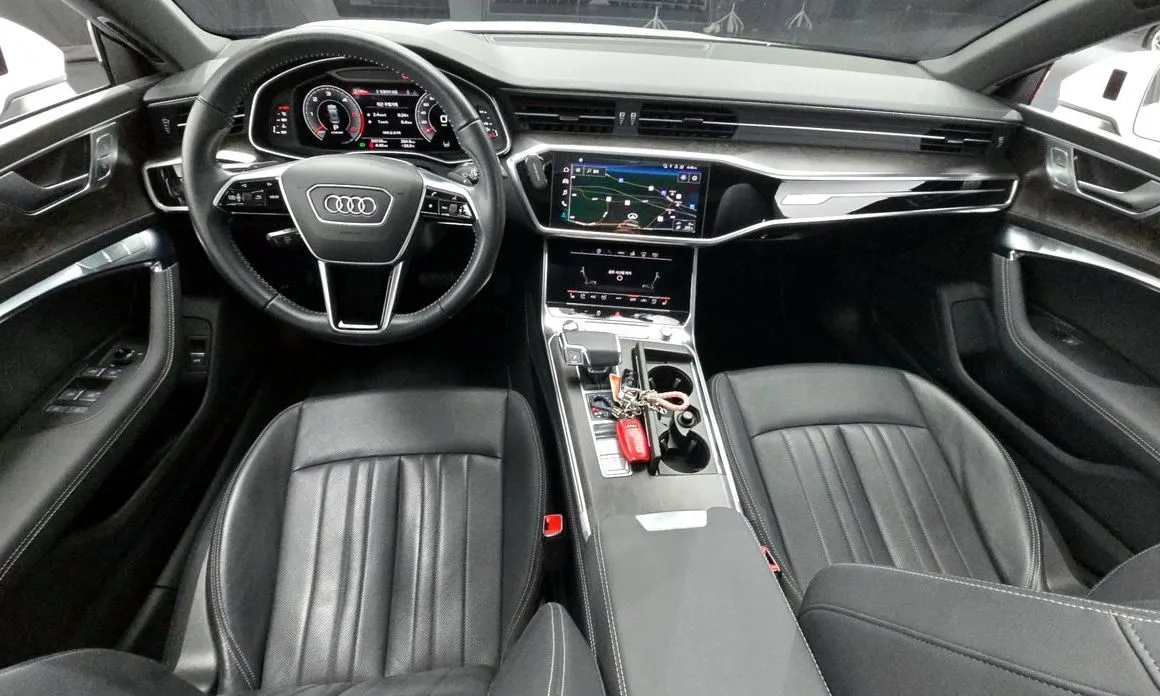 Audi A7 — фото 7