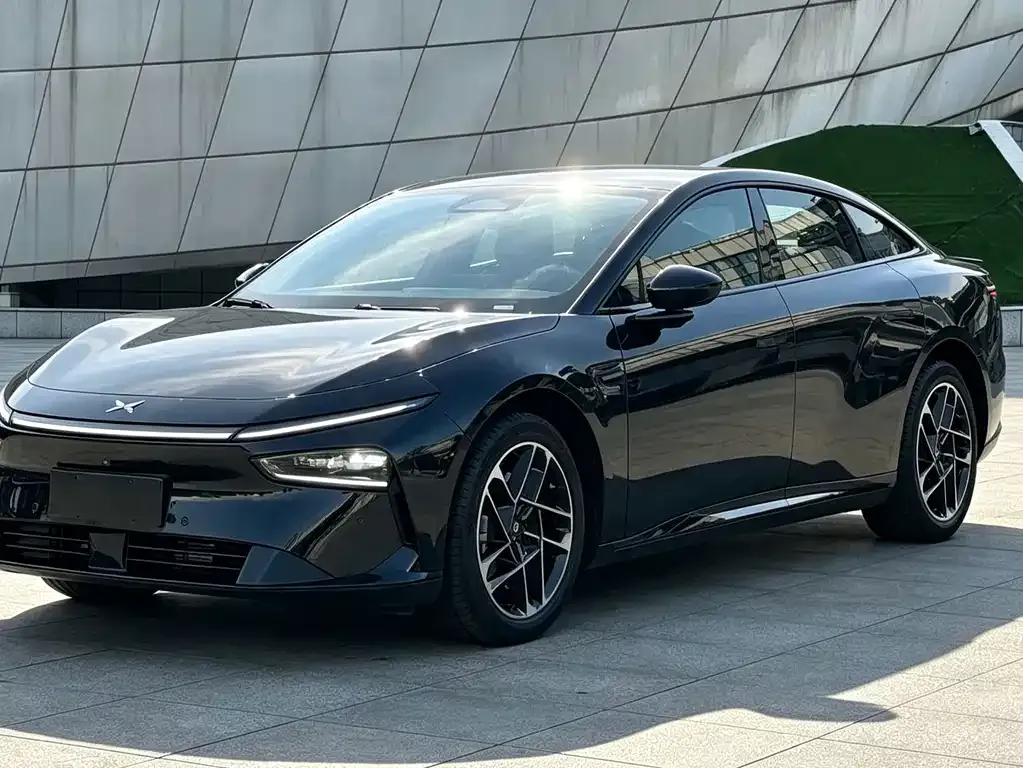 XPeng P7+ — фото 1