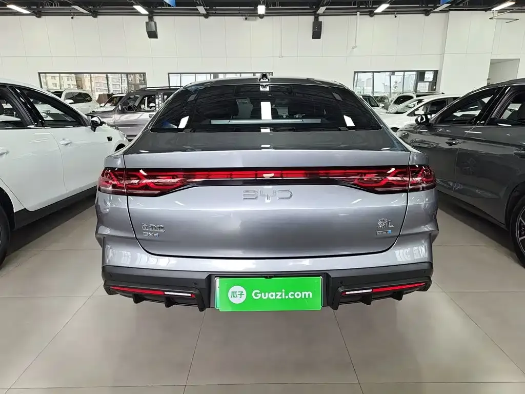 BYD Qin L — фото 10