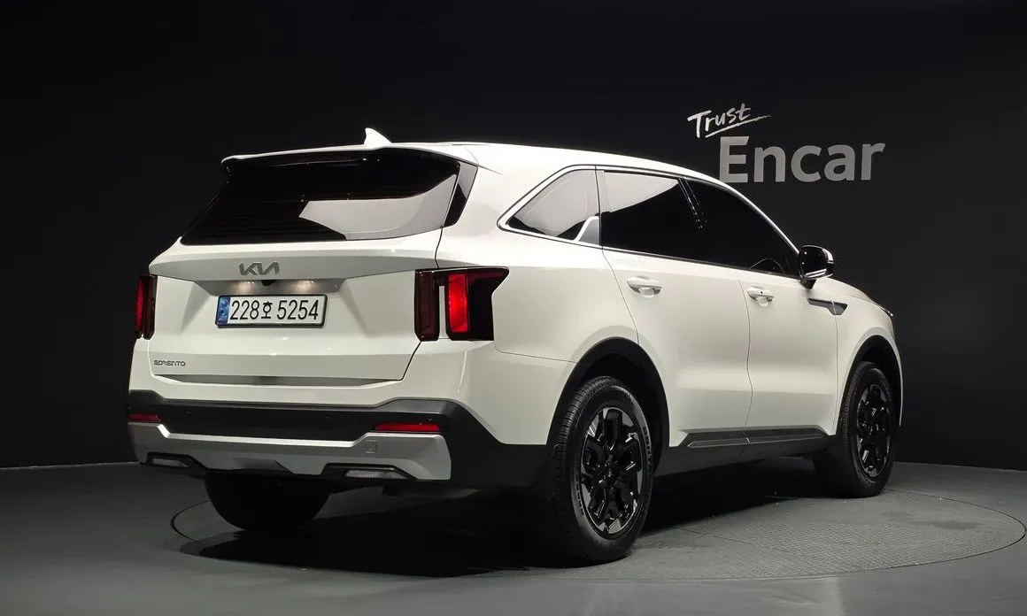 Kia Sorento — фото 8