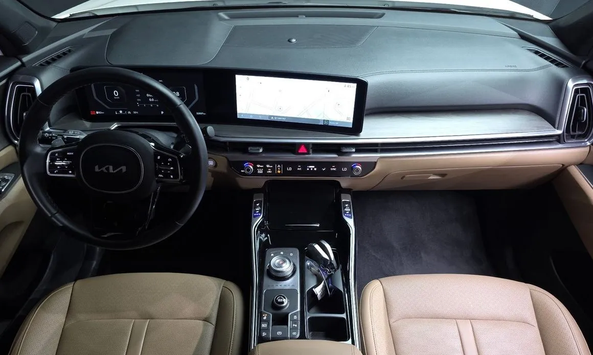 Kia Sorento — фото 9