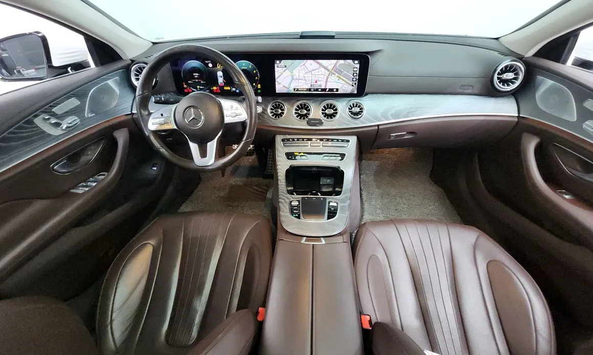 Mercedes-Benz CLS-Class — фото 10