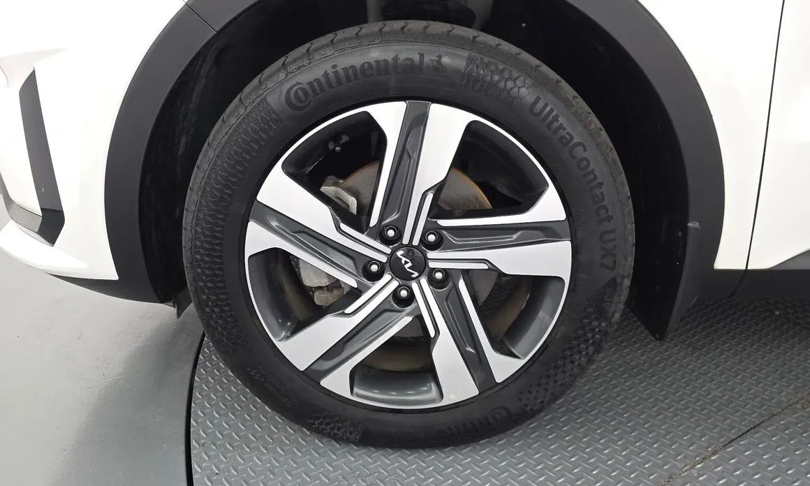 Kia Sorento — фото 5