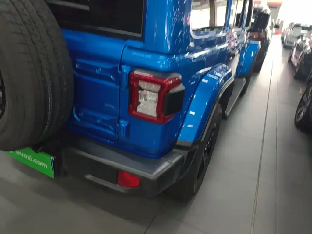 Jeep Wrangler — фото 3