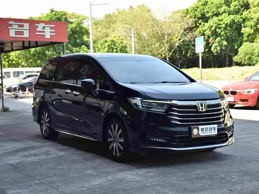 Honda Odyssey — фото 10