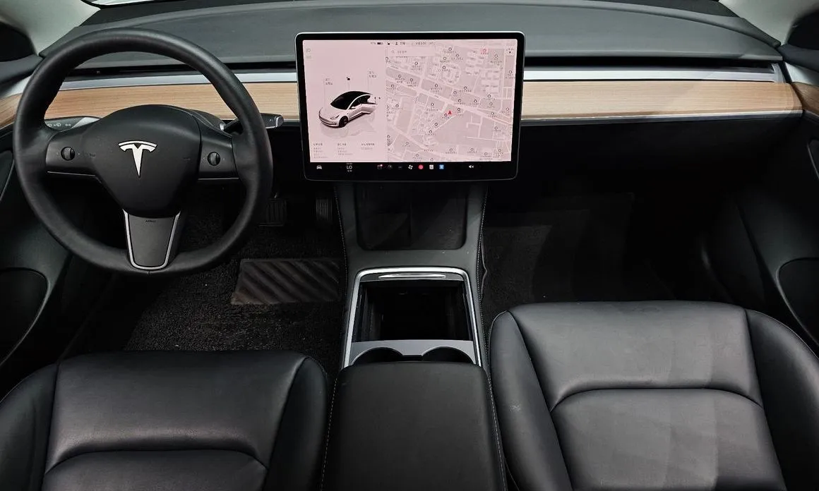 Tesla Model 3 — фото 6