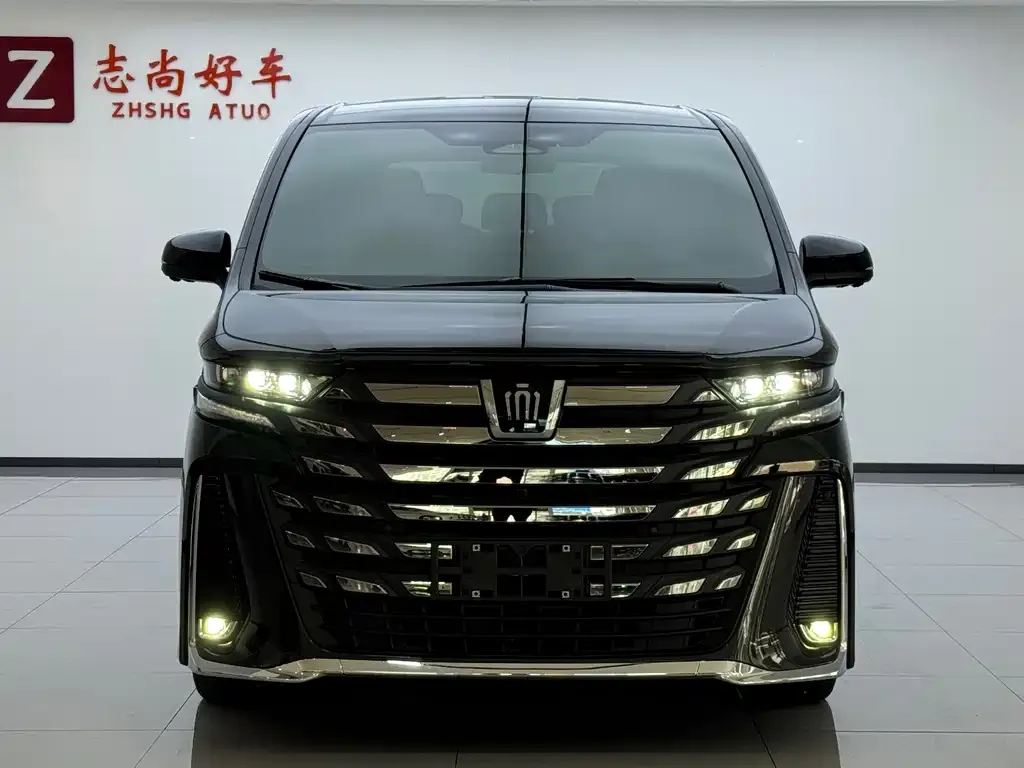 Toyota Vellfire — фото 7
